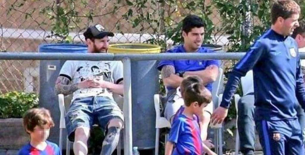 La lección de un padre que surgió de una foto de Messi y Suárez