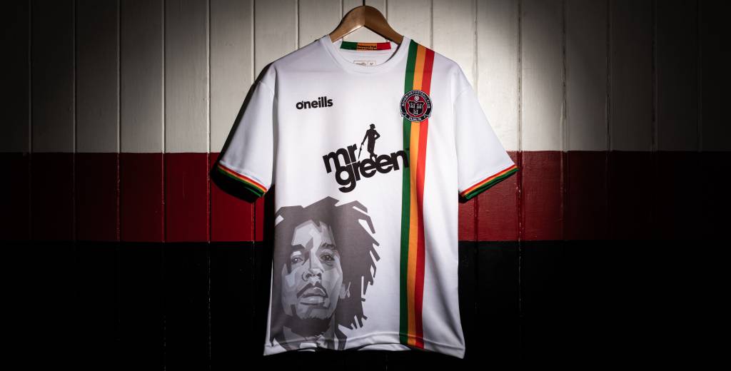 La camiseta que todo fanático de Bob Marley debe tener