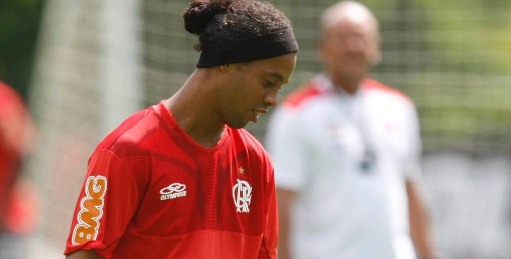 El otro show: Ronaldinho en las prácticas del Flamengo