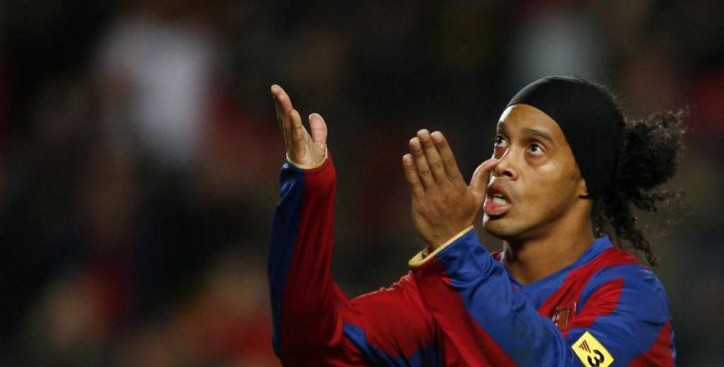 La foto de Ronaldinho jugando en Barcelona que se viralizó en las redes