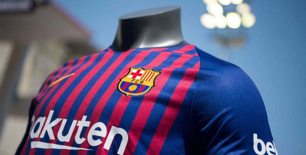 La camiseta blanca de Nike que Barcelona le prohibió
