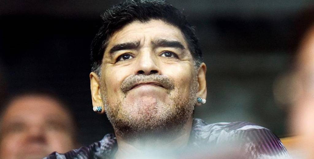 Bombazo mundial: internan de urgencia a Diego Maradona