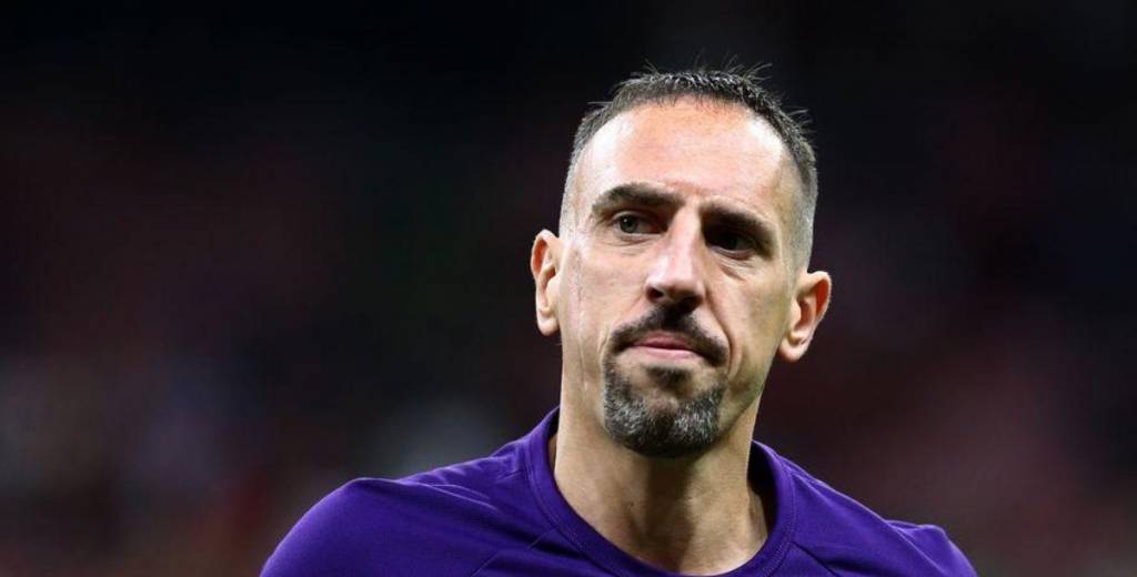 Unos ladrones destruyeron la casa de Ribery y se quiere ir de la Fiorentina
