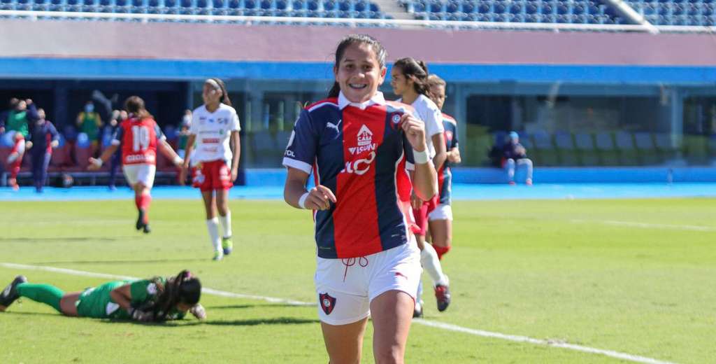 Emoción pura: el femenino de Cerro Porteño jugó por primera vez en el estadio