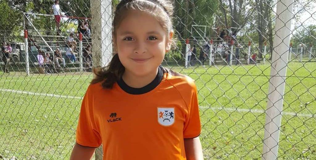 Felicitas Flores tiene 8 años y ya firmó contrato con Nike
