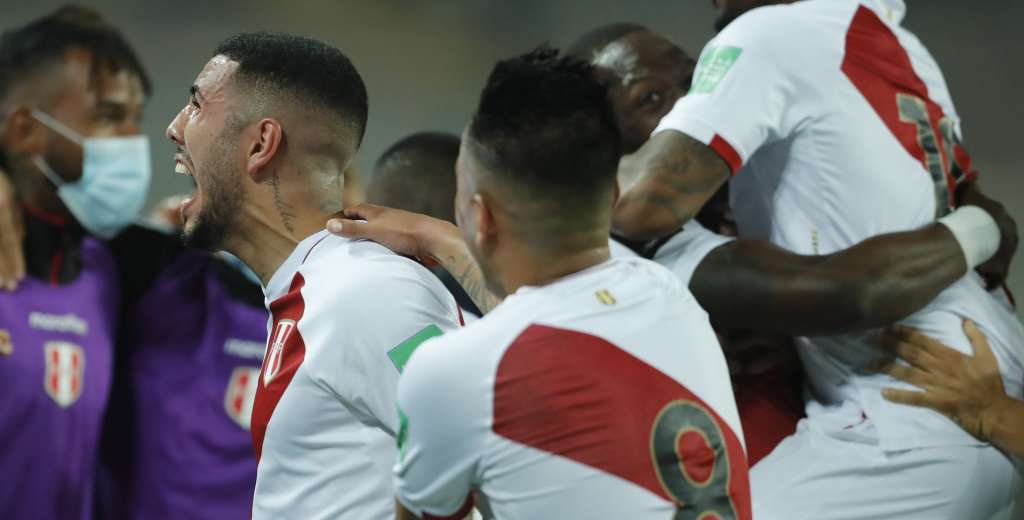 Perú bailó a Chile y lo dejó agonizando: casi afuera de Qatar 2022