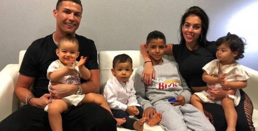 Ronaldo contrató dos ex combatientes de Afganistán como custodios