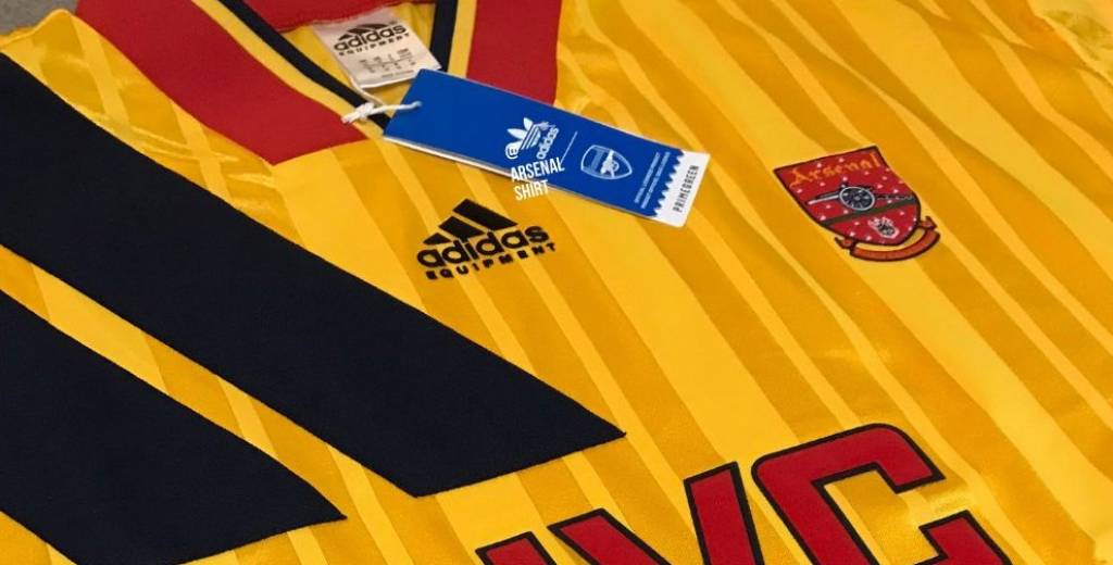 Adidas relanzó esta espectacular camiseta retro del Arsenal