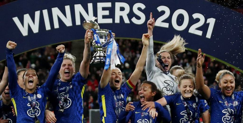 ¡Los campeones más destacados del fútbol femenino en el 2021!