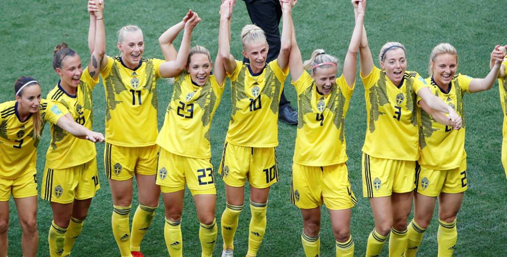 Avance en Suecia: Las selecciones femenina y masculina cobrarán igual
