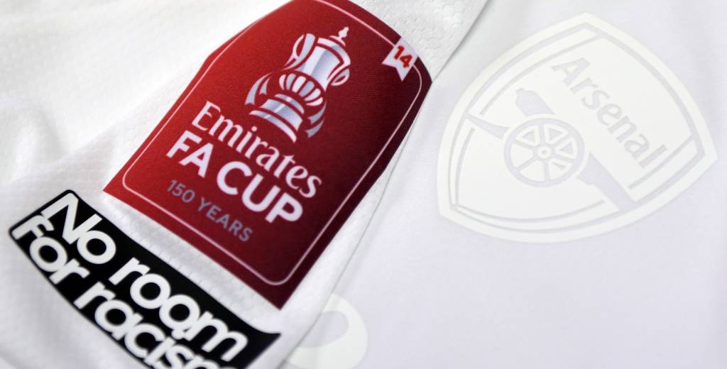 Histórico: Arsenal usó una camiseta totalmente blanca