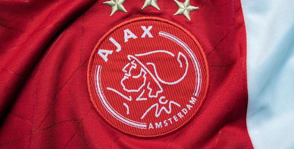 Escándalo en Holanda: Ajax lo echó inmediatamente del club