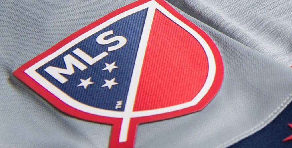 La MLS suspende a una estrella de Perú por una denuncia de maltrato
