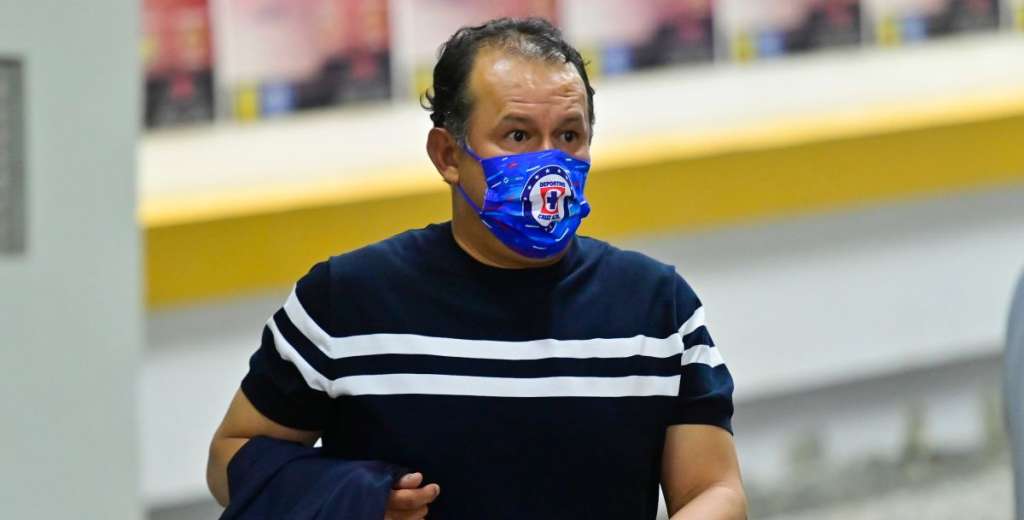 No se va: directivo afirma que Juan Reynoso se queda en Cruz Azul