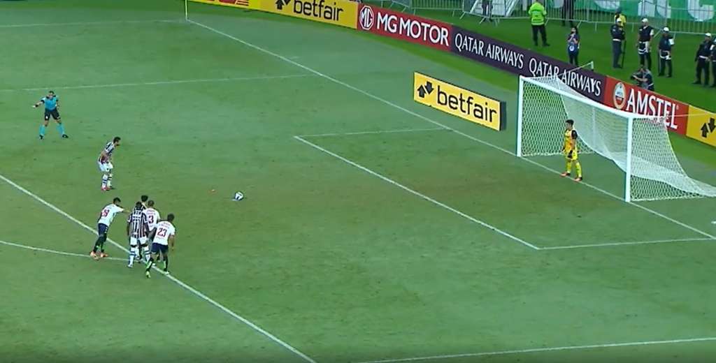 Minuto 97 y penal para Fluminense: destrozó a Fred con esta atajada