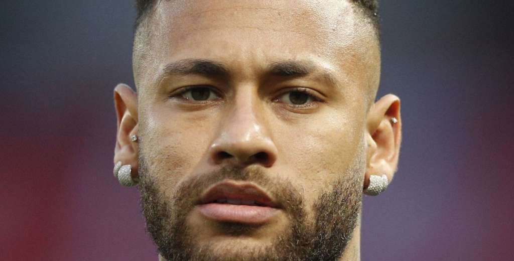 Un estallido brutal: Neymar se va del PSG por orden de Kylian Mbappé