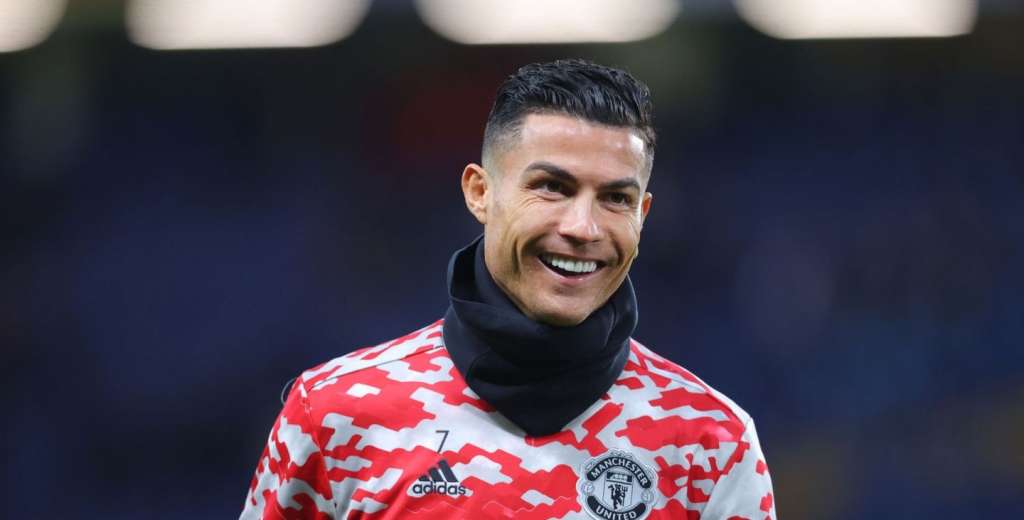 160 MILLION: The CRAZY deal Ronaldo's agent is building to leave United