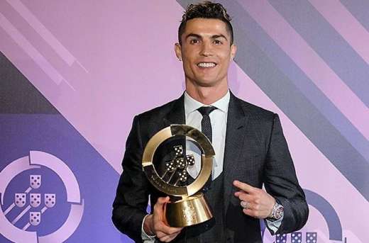 Cristiano Ronaldo recibió el Quinas de Ouro y habló de su futuro en Portugal: "Pienso en el Mundial, pero también en la Eurocopa 2024"