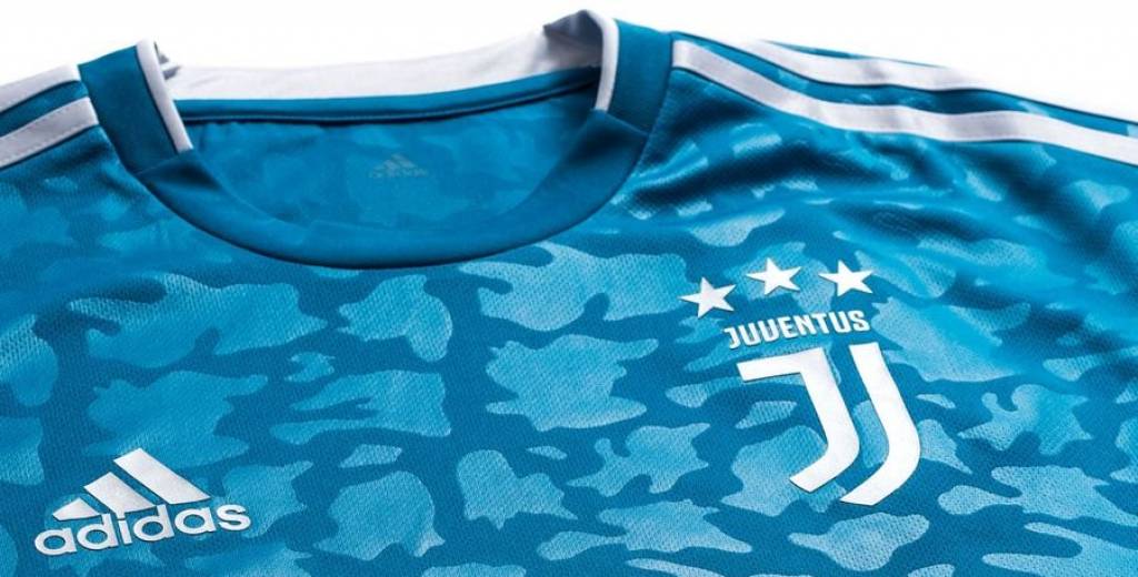 Juventus lanzó su nueva camiseta y es igual a la del Napoli