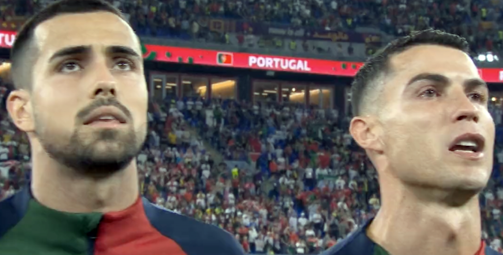 Tremendo: Cristiano Ronaldo casi se larga a llorar en el himno de Portugal