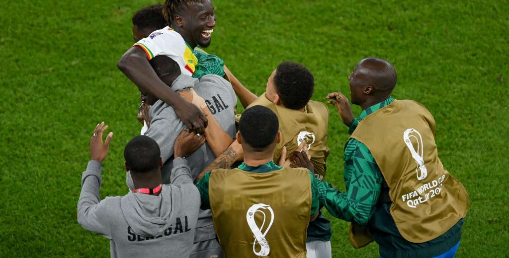 Senegal le ganó 3 a 1 a Qatar en un partido poco lucido