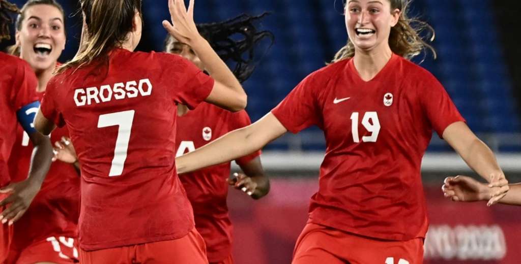 Llega a Canadá una nueva liga profesional de fútbol femenino 