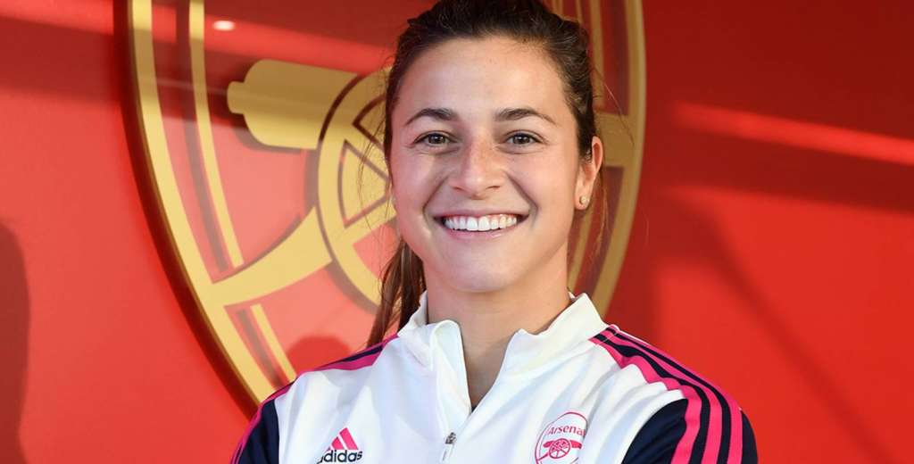 La portera de primer nivel Sabrina D'Angelo se une al Arsenal Femenino