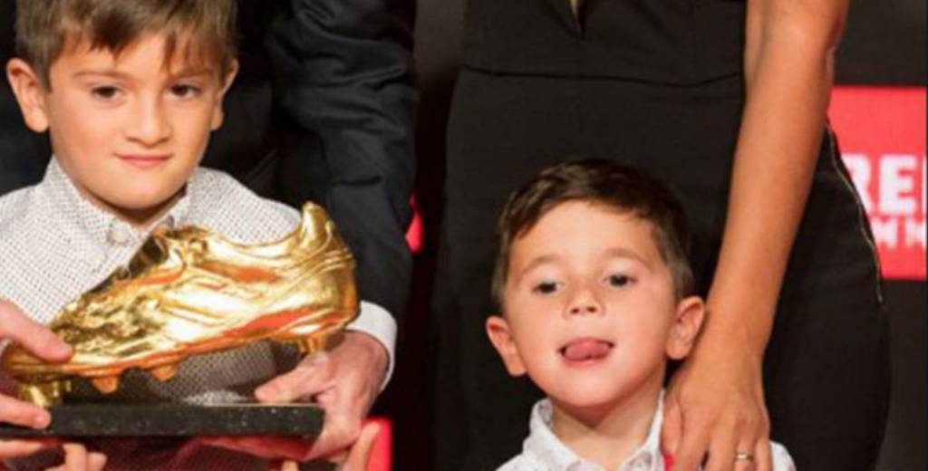 Locura: Mateo Messi y su reacción al ver que su papá levantaba la Bota de Oro