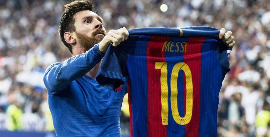 "Yo brillé con la 10 del Barcelona, pero por Messi deben retirarla"