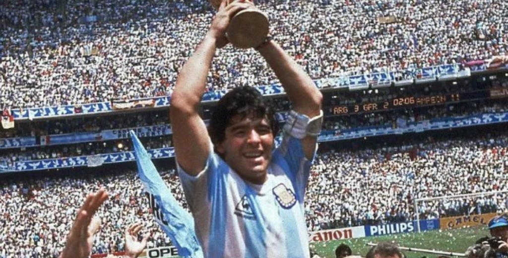 La mística de Maradona siempre presente: hace milagros incluso desde el cielo