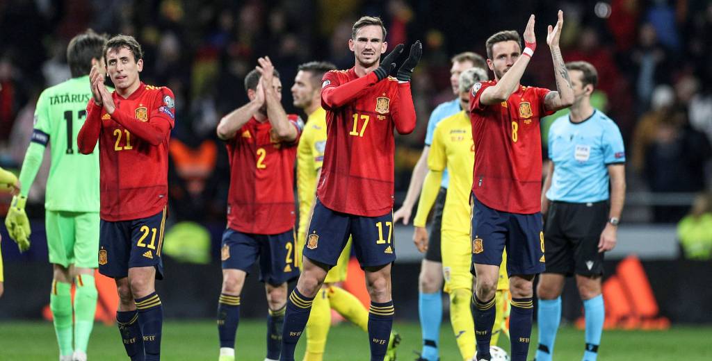 Escándalo de la selección española: golean 5-0 y echan al técnico sin avisarle