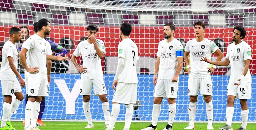 Su equipo perdió 6-2 en el Mundial de Clubes y Xavi explotó: "Son una vergüenza"