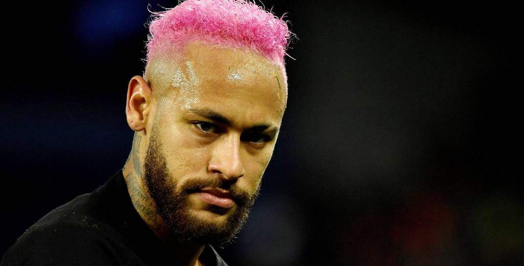 Neymar se rapó la cabeza y luce totalmente diferente