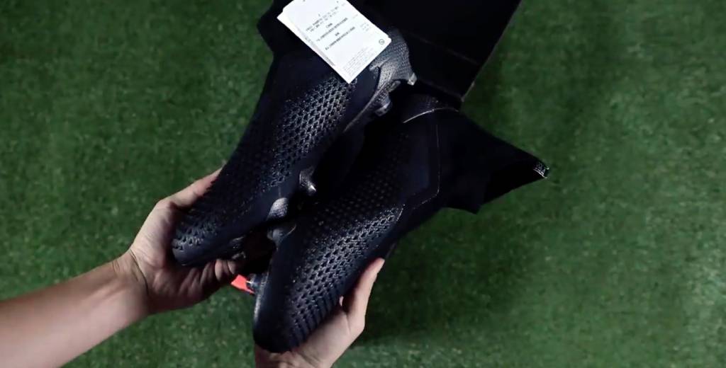Las espectaculares botas Adidas Predator 2020 ahora en negro