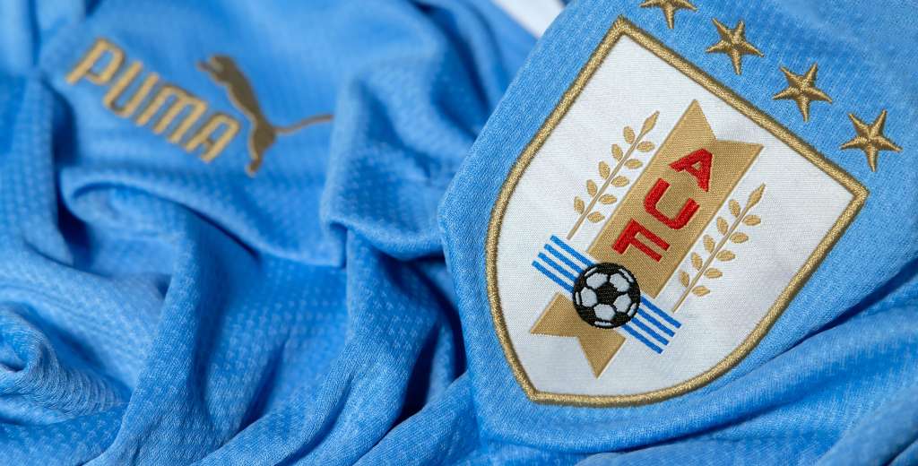 Sorpresa: Uruguay rompió con Puma y lanzó estas camisetas sin marca