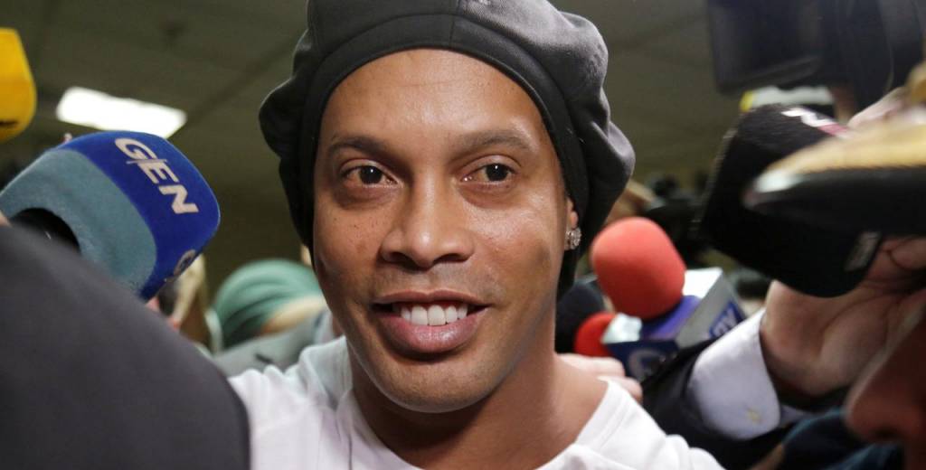 Ronaldinho y su peor momento: su primera foto en la cárcel de Paraguay
